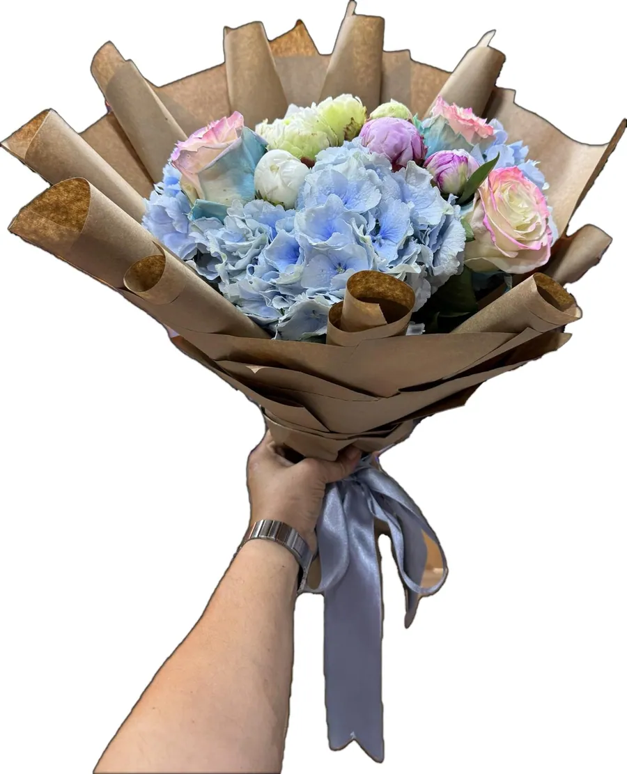Ortanca ve gül buketi — DİA Flowers Belek