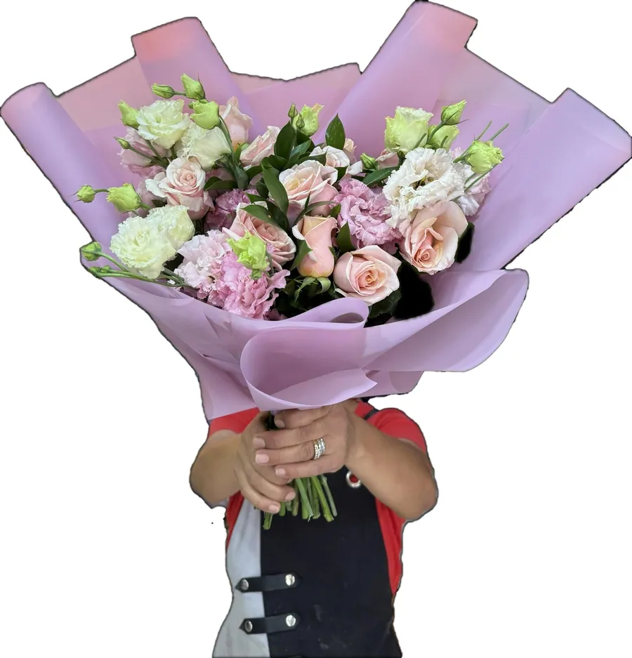 Lisyantus kelebek buket — DİA Flowers Belek