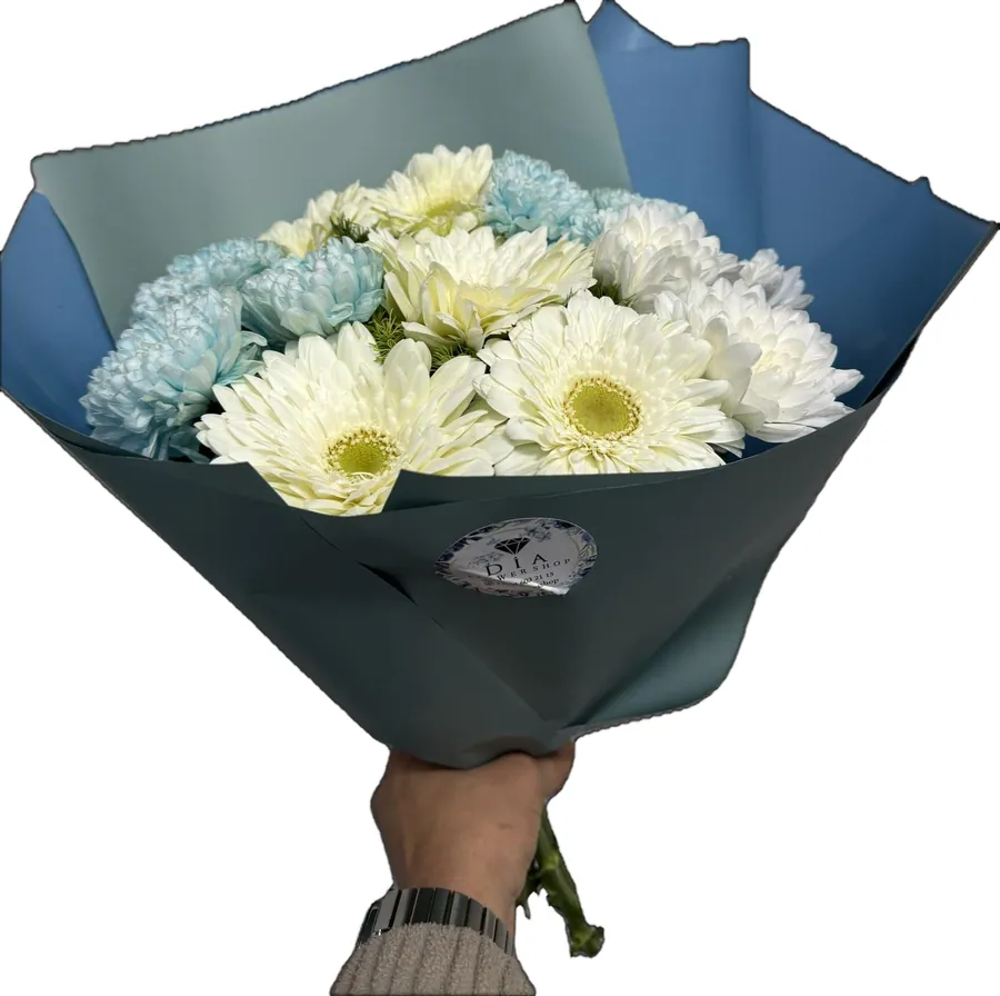 Mevsim çiçekleri buketi — DİA Flowers Belek