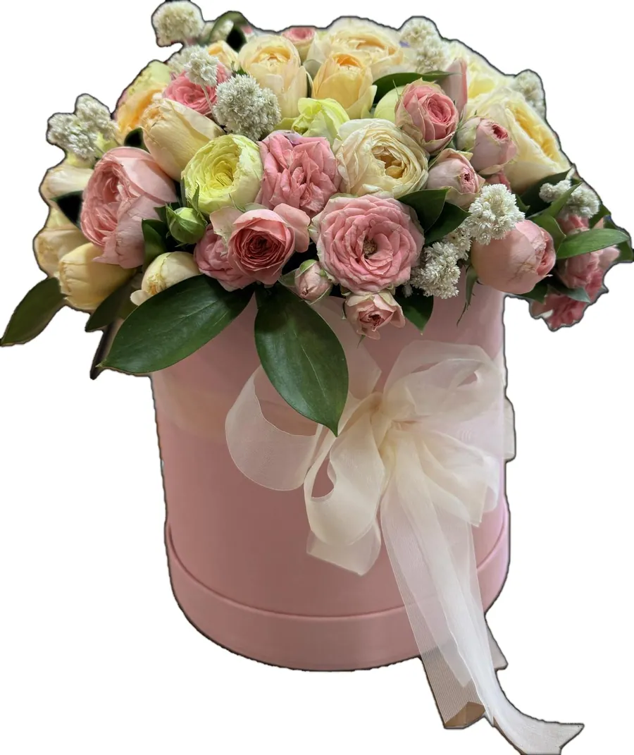 Pembe kutuda şakayık güller — DİA Flowers Belek